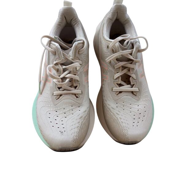 Asics Novablast 4 cushioned Running Shoes Daily Trainer Oatmeal Seafoam Size 9.5 - Picture 2 of 16